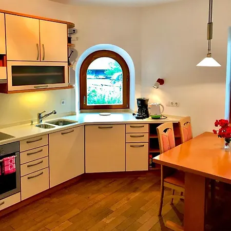Aurora, Apartman