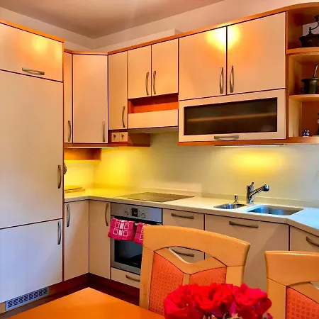 Aurora, * Бохинь