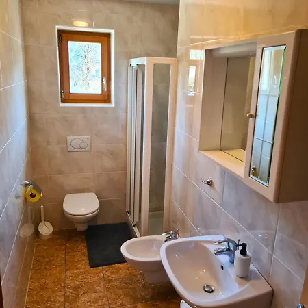 Apartman Aurora, *